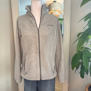 Columbia Soft Gray Fleece Jacket